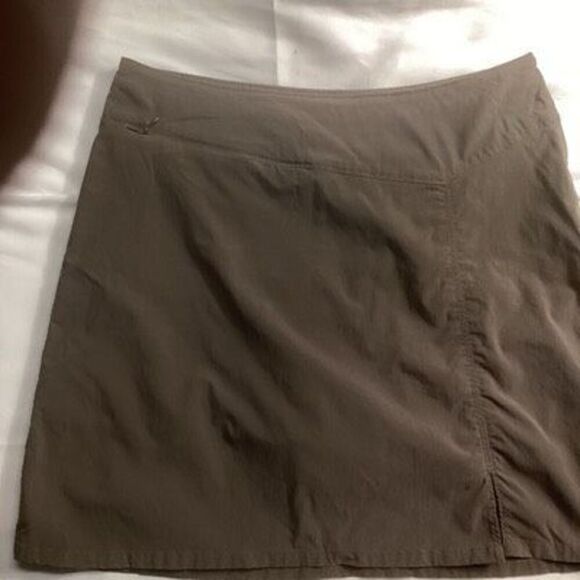 Patagonia Womens Skort Sz 10 Brown Hiking Outdoors - Picture 1 of 6